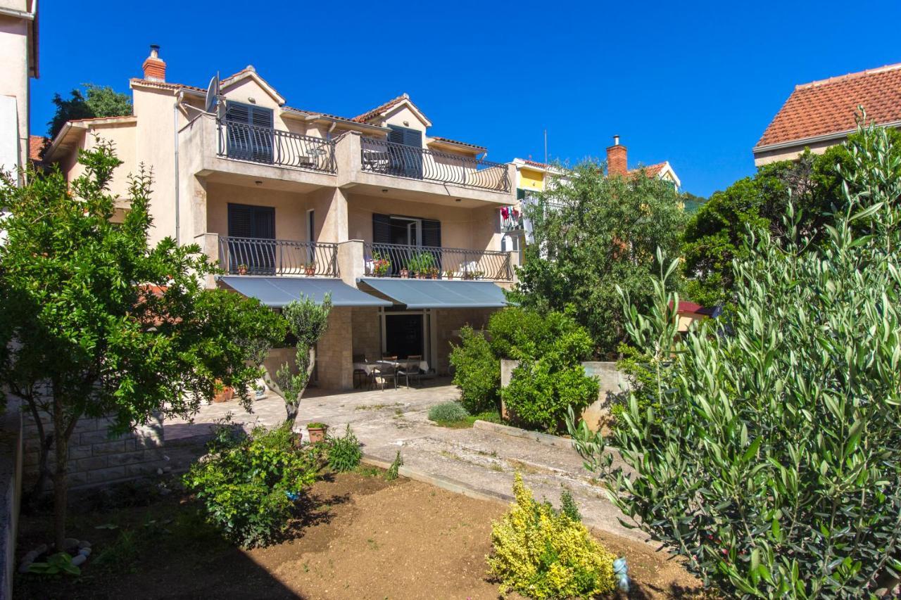 Luka Apartment Sibenik Bagian luar foto