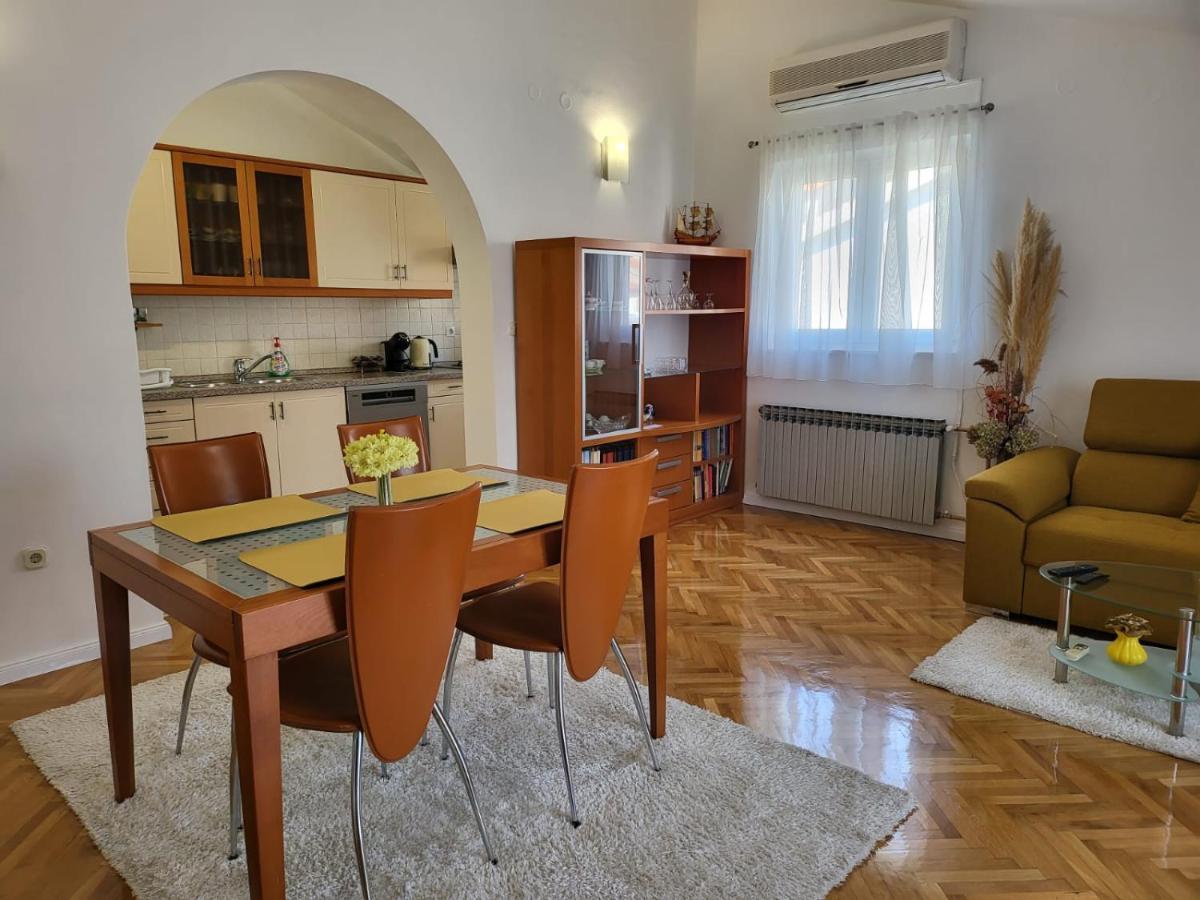 Luka Apartment Sibenik Bagian luar foto